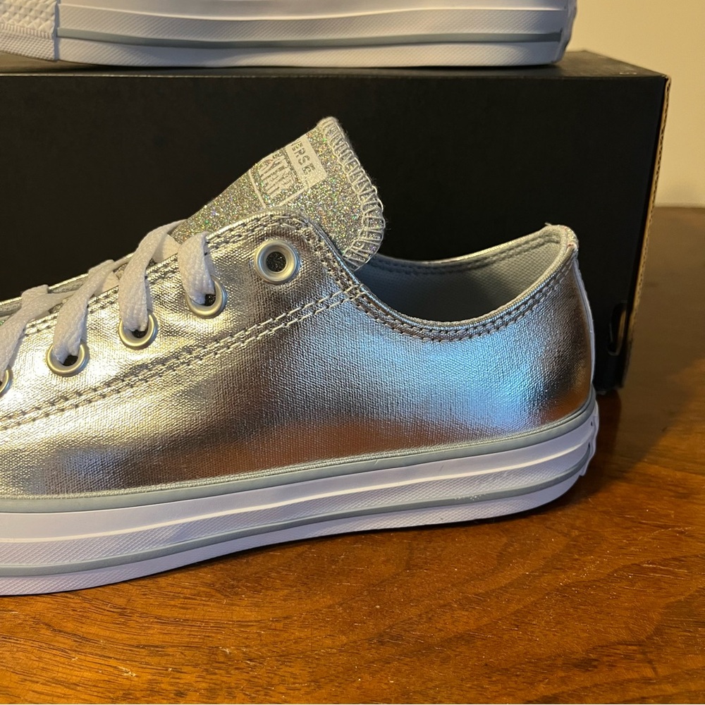 CONVERSE Women’s Chuck Taylor All Star Sparkle Oxford Sneakers - Picture 4 of 9